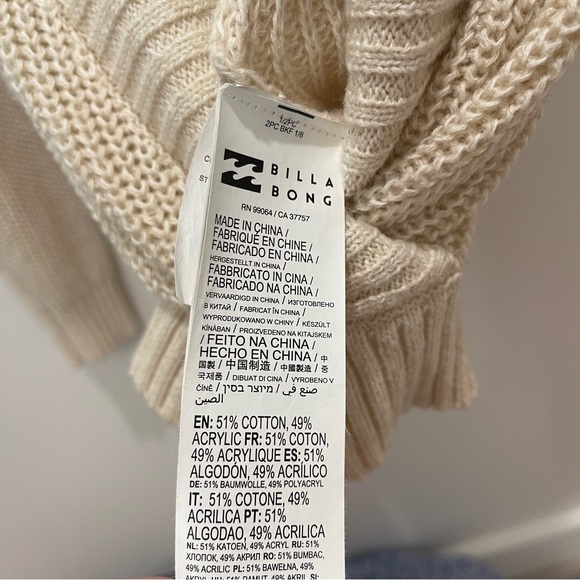 Billabong Ivory V-Neck Faux Wrap Sweater Small NWOT - Picture 8 of 9